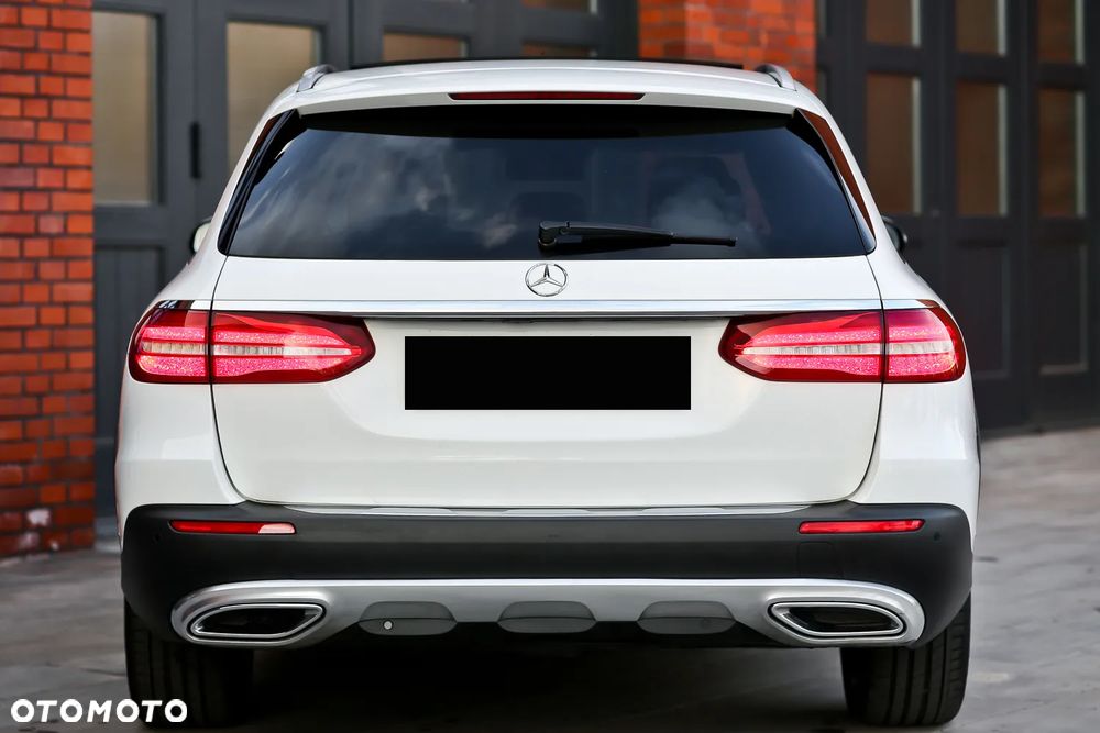 Mercedes-Benz Klasa E 220 d 4Matic All-Terrain 9G-TRONIC Avantgarde - 12