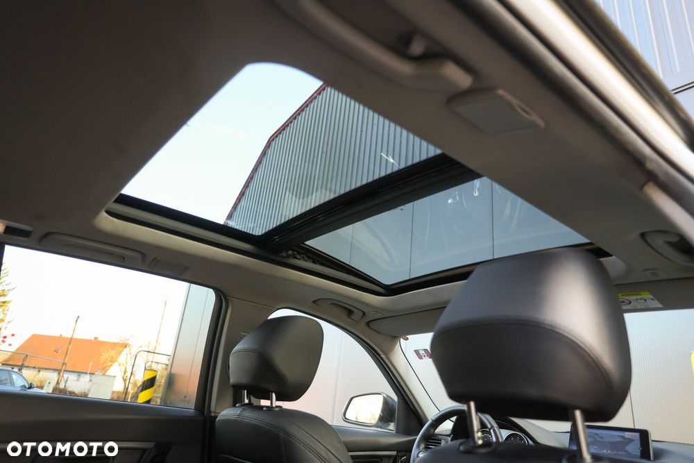 BMW Seria 3 320d Efficient Dynamics Edition Sport Line - 26