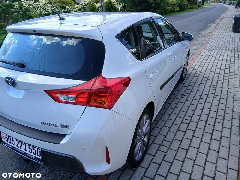 Toyota Auris 1.8 HSD Prestige - 6