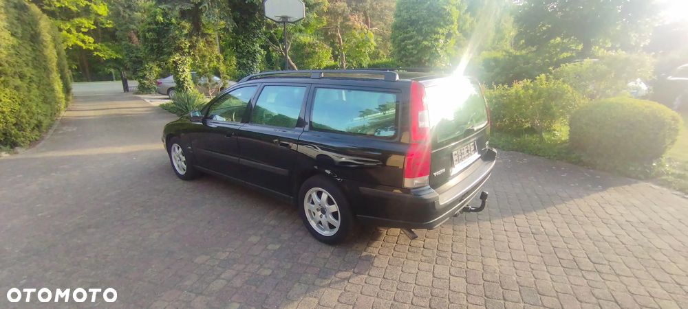 Volvo V70 D5 Comfort - 10