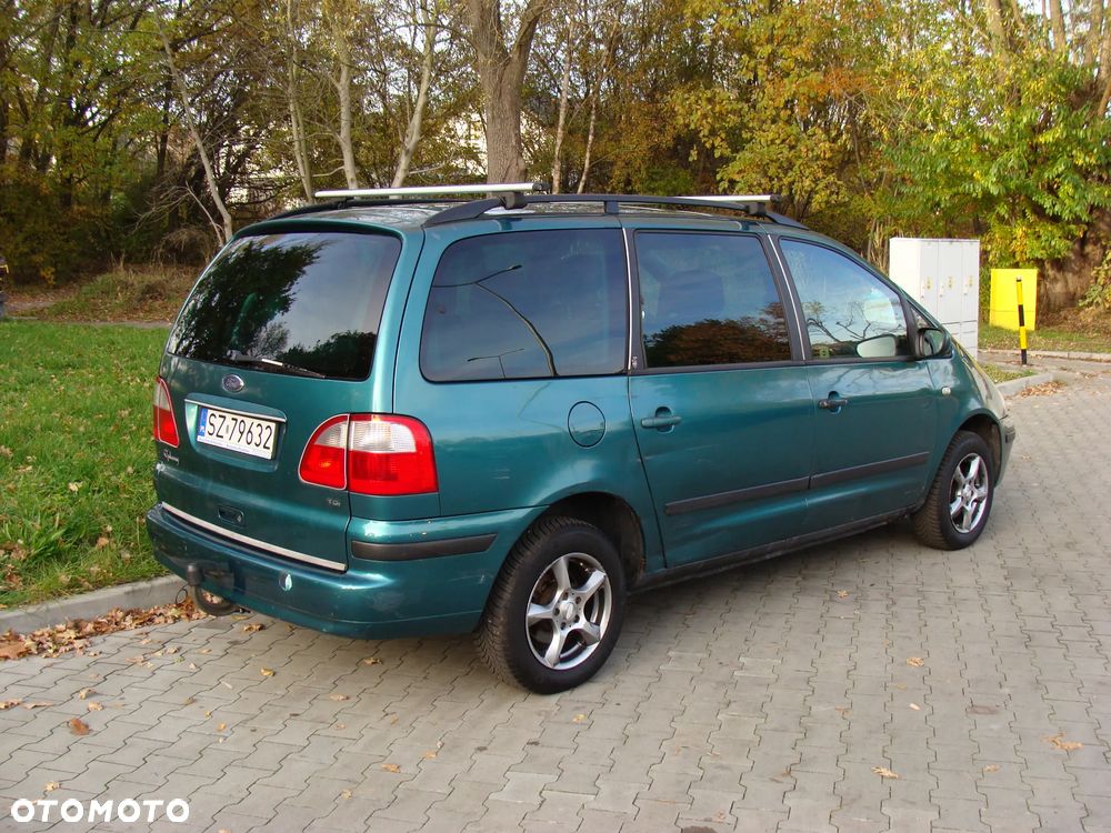 Ford Galaxy TDI Ambiente - 4