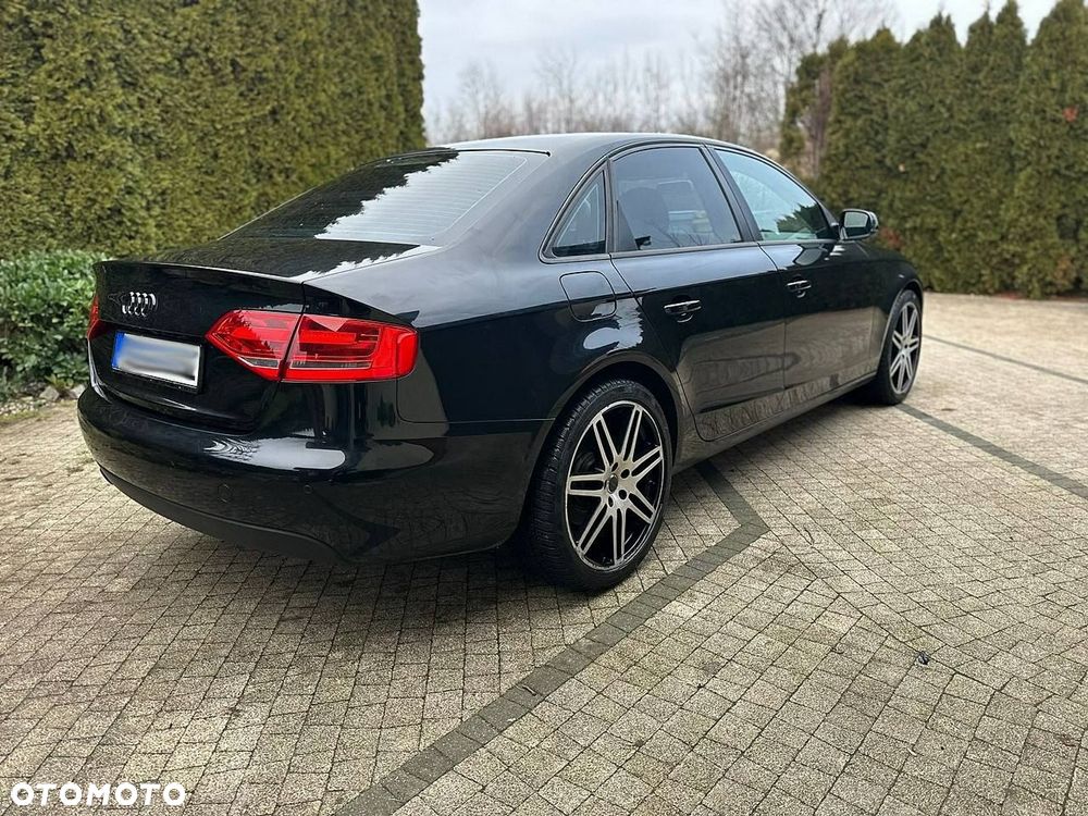 Audi A4 Limousine - 18