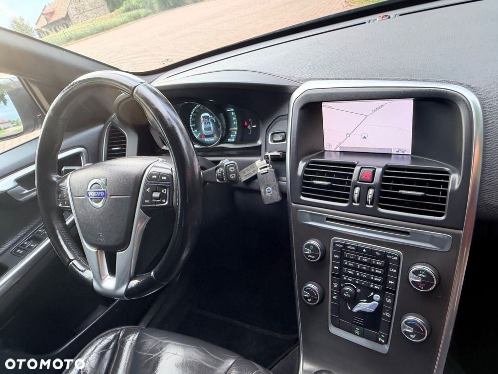 Volvo XC 60 D3 Momentum - 24