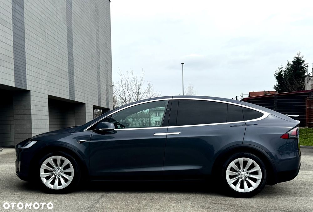 Tesla Model X Long Range Plus - 10