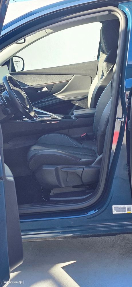 Peugeot 3008 PureTech 130 Stop & Start GPF EAT8 Roadtrip - 16