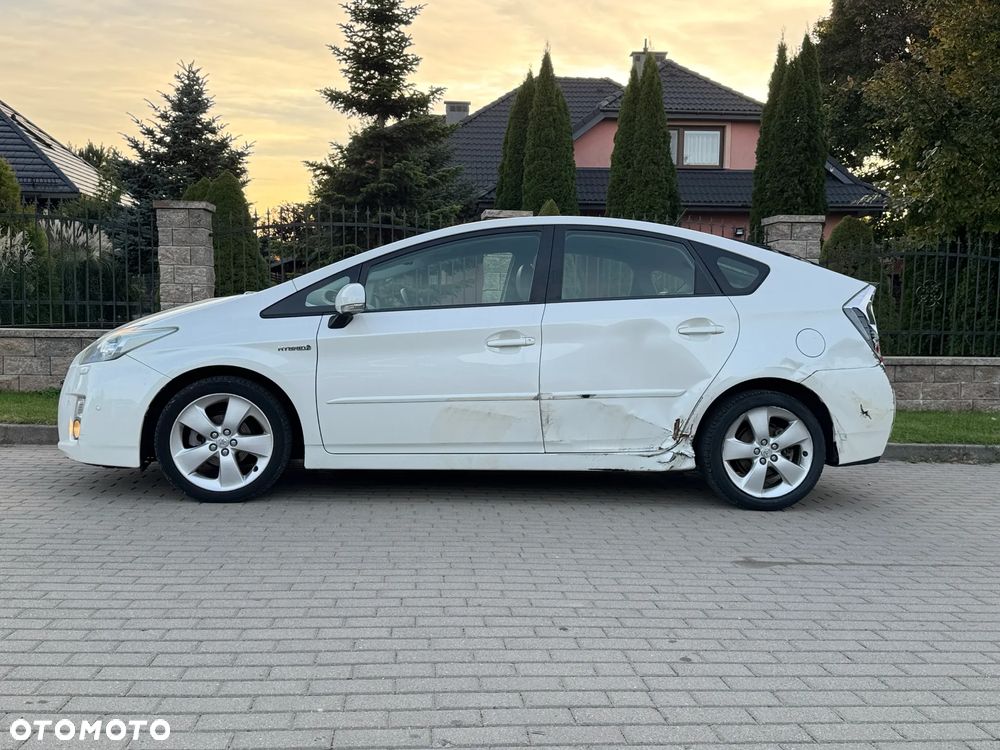 Toyota Prius 1.8 HSD Sol - 7