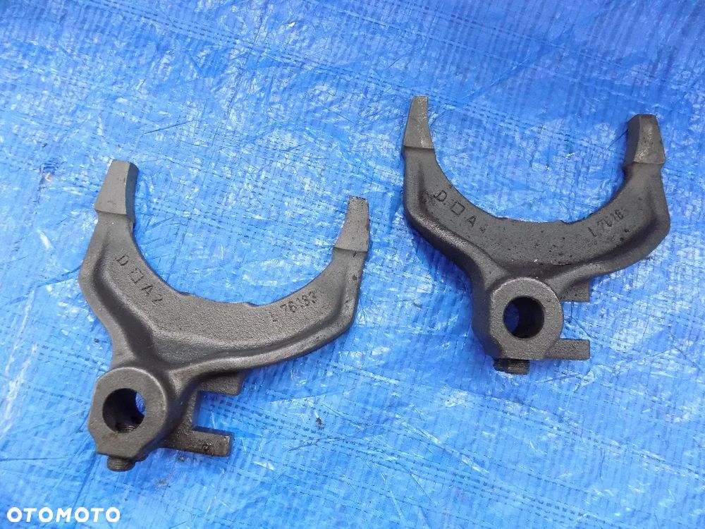 widełki zmiany biegów l76183 john deere 6300 6100 6200 6400