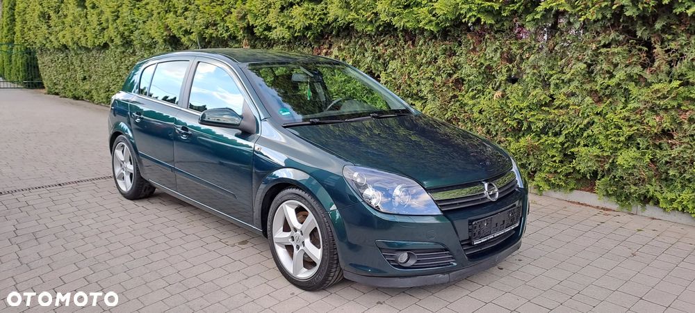 Opel Astra 2.0 Turbo Elegance - 1