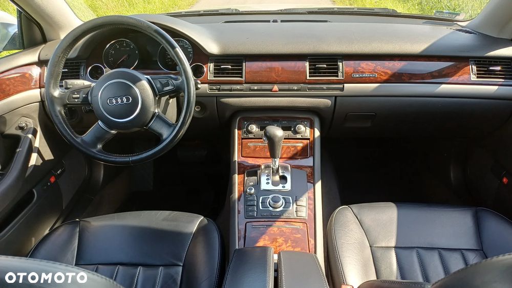 Audi A8 - 17