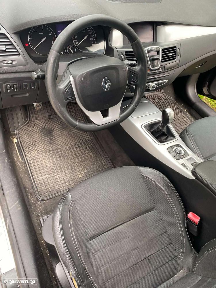 Renault Laguna - 11