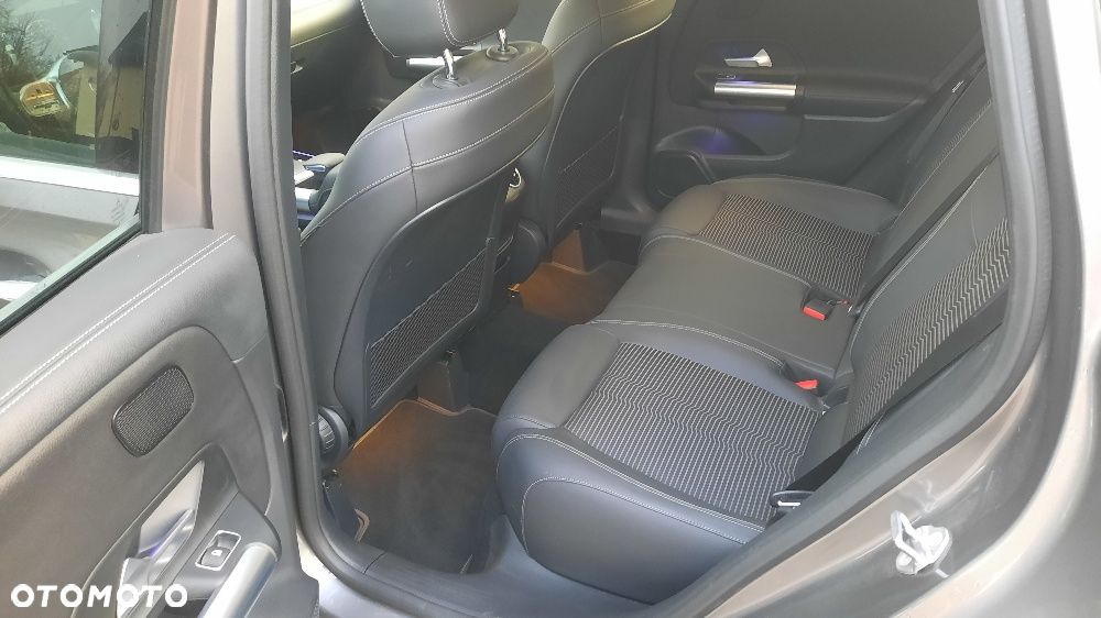 Mercedes-Benz Klasa B 200 d 4-Matic AMG Line 8G-DCT - 15