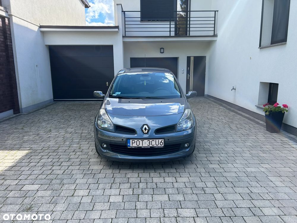 Renault Clio 1.6 Confort Privilege - 16
