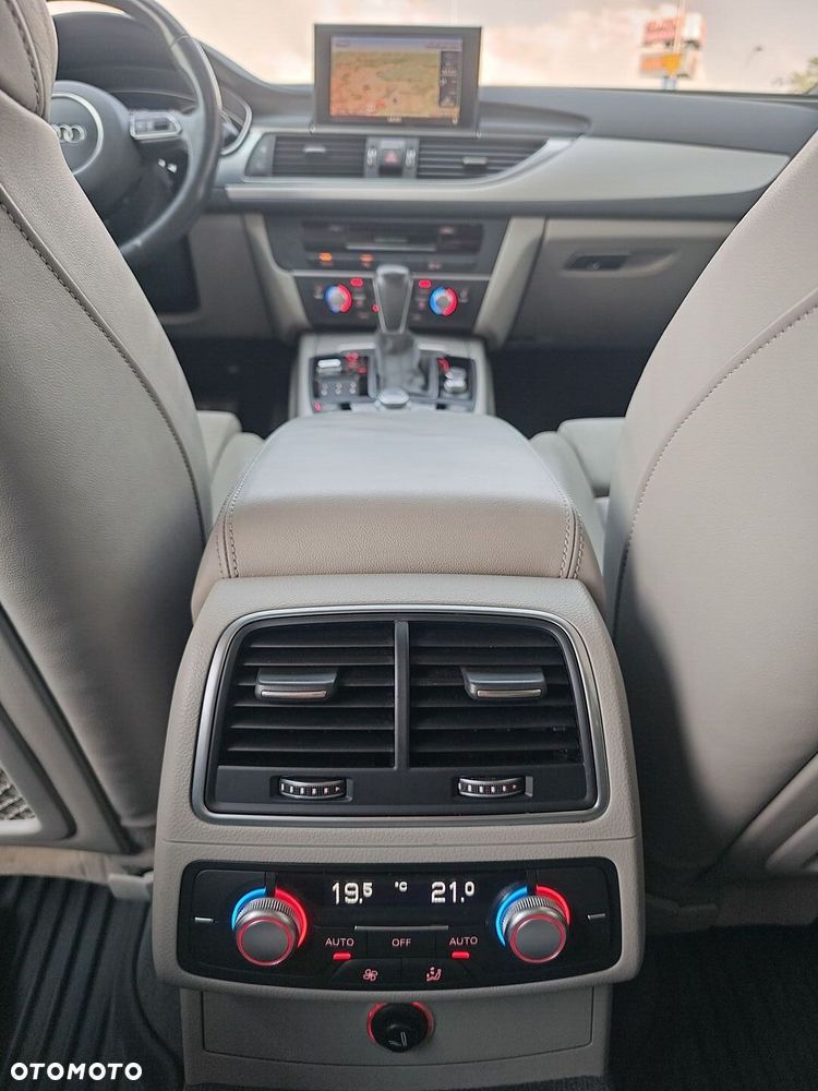 Audi A6 Avant 2.0 TDI ultra S tronic - 27