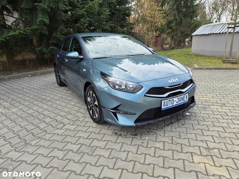 Kia Ceed 1.5 T-GDI DCT7 OPF Platinum - 4