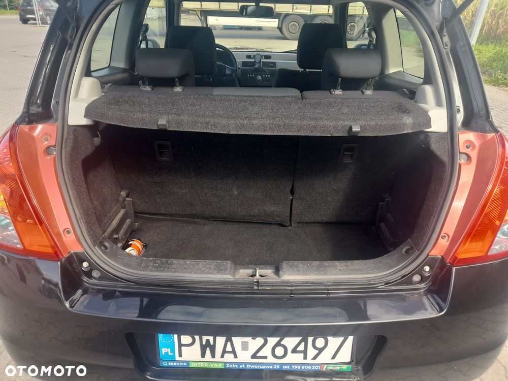 Suzuki Swift - 8