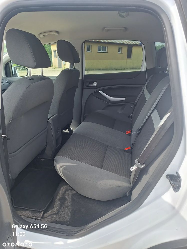 Ford Kuga 2.0 TDCi 4x4 Titanium - 14