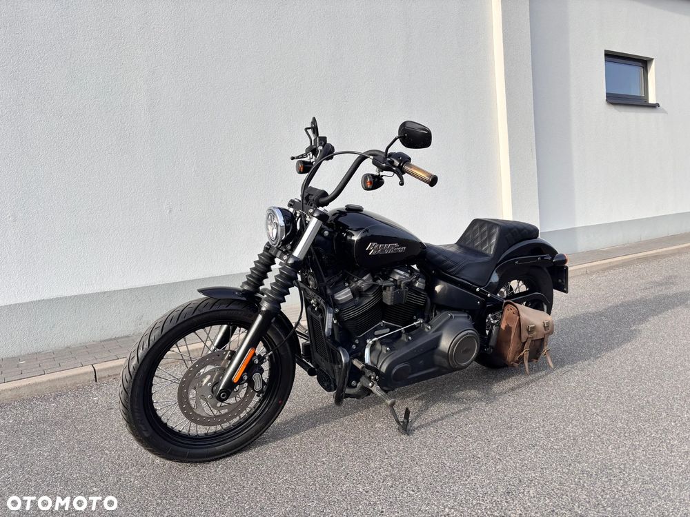 Harley-Davidson Softail Street Bob - 3