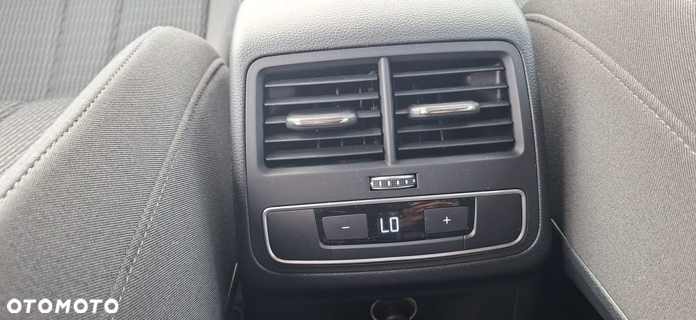 Audi A4 Avant 2.0 TDI design - 17