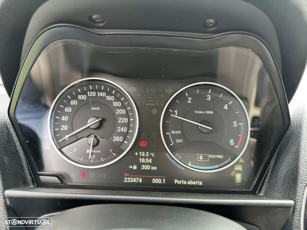 BMW 116 d EfficientDynamics Edition Urban Line - 42