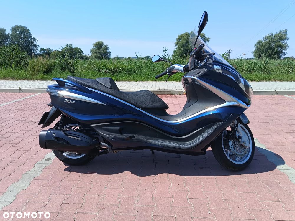 Piaggio X10 - 5
