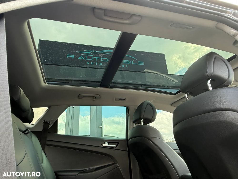 Hyundai Tucson 2.0 CRDI 4WD Automatik Premium - 11