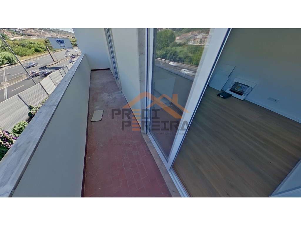 Situado em Odivelas, T1+1 com varanda, remodelado. - Grande imagem: 2/20