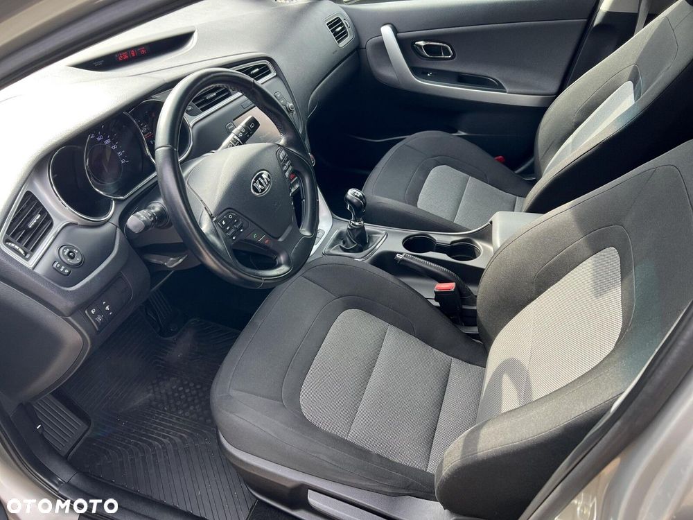 Kia Ceed Cee'd 1.6 GDI M - 14