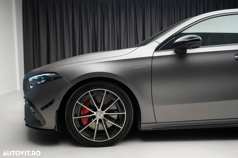 Mercedes-Benz A 35 AMG Sedan 4Matic MHEV 8G-DCT - 9