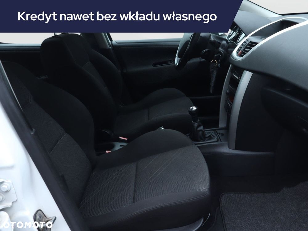 Peugeot 207 - 11