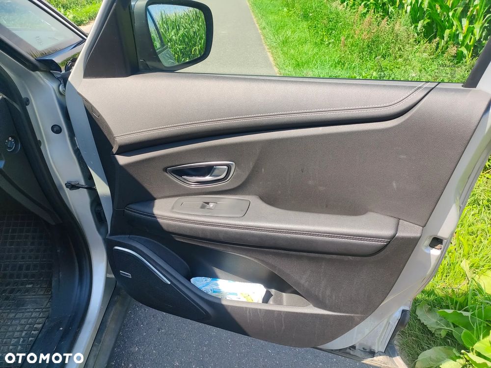 Renault Scenic 1.6 dCi Energy Bose EU6 - 18