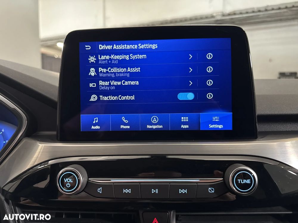 Ford Kuga - 20