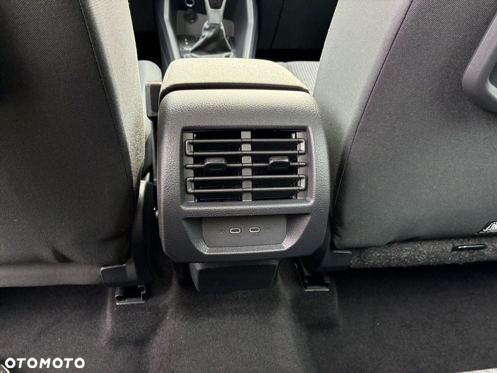 Volkswagen Caddy Maxi/7os. 2,0 TDI 102 KM manualna r. o. 2970 mm - 33