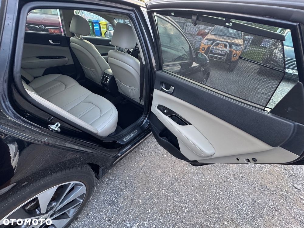 Kia Optima 1.7 CRDI XL DCT - 25