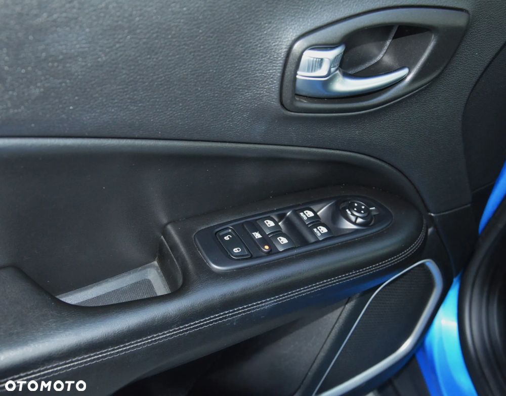 Jeep Compass - 15