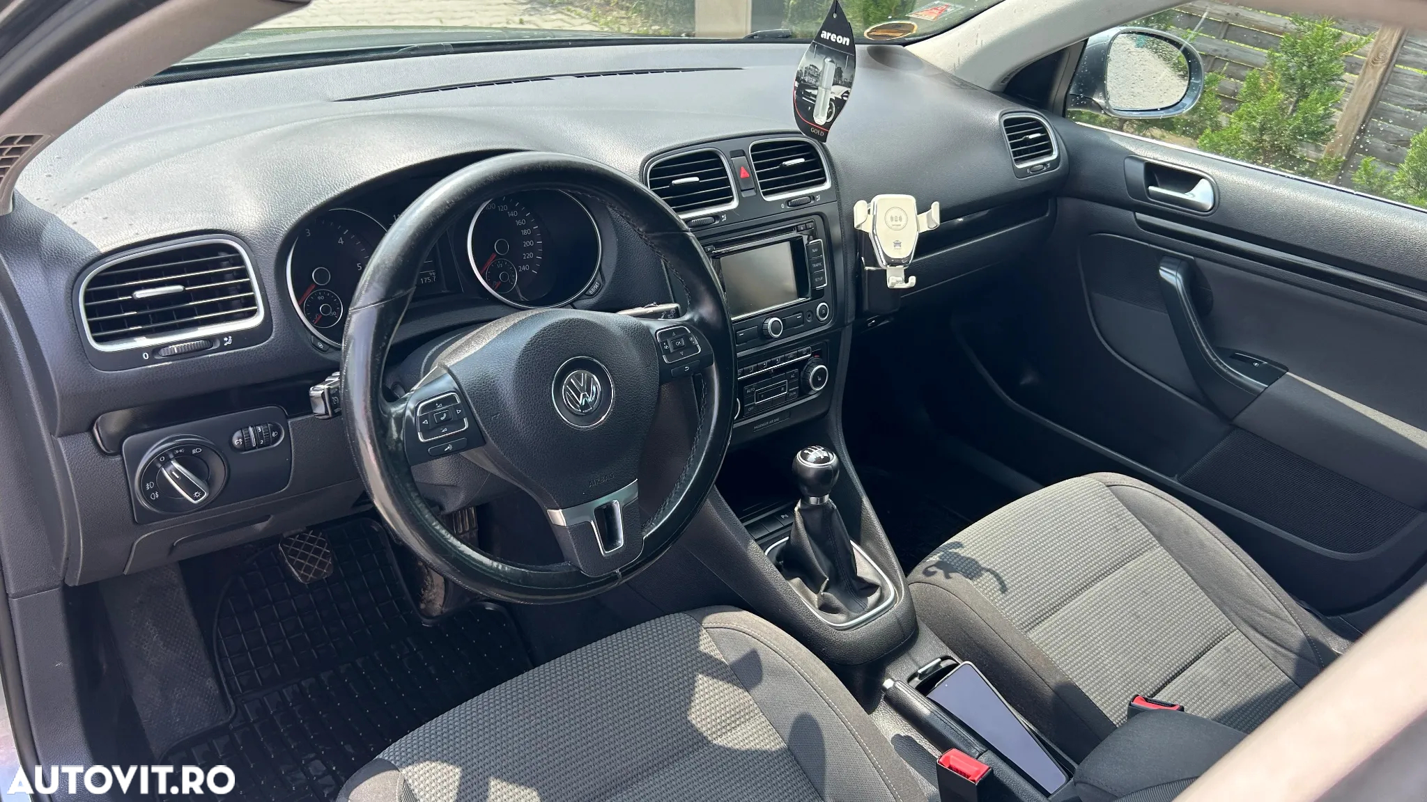 Volkswagen Golf 1.6 TDI BlueMotion Technology Comfortline - 10