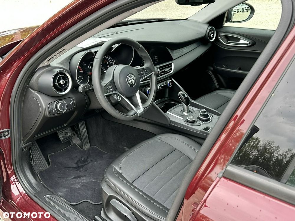 Alfa Romeo Giulia 2.0 Turbo 16V AT8 Super - 10