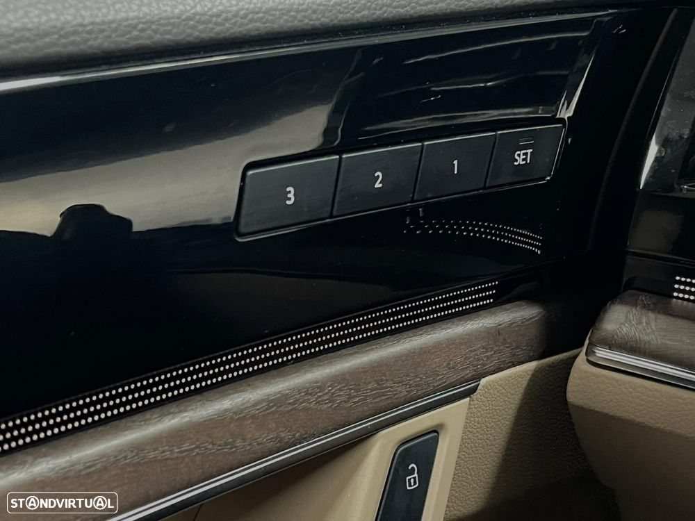 VW Touareg 3.0 TDI V6 Elegance Plus - 14