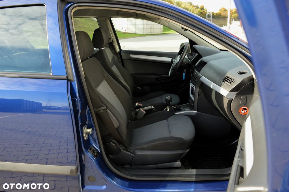 Opel Astra 1.9 CDTI Edition - 11