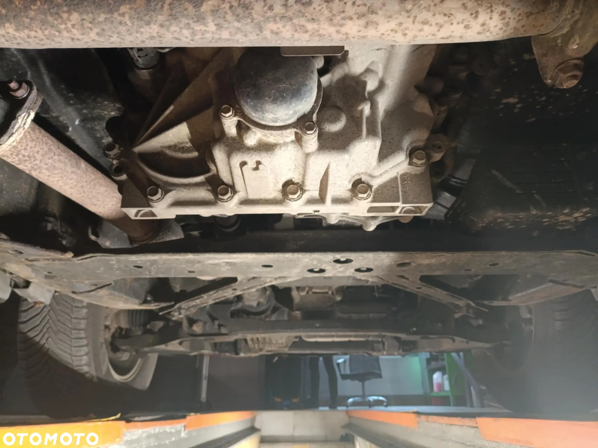 Nissan Pathfinder - 18