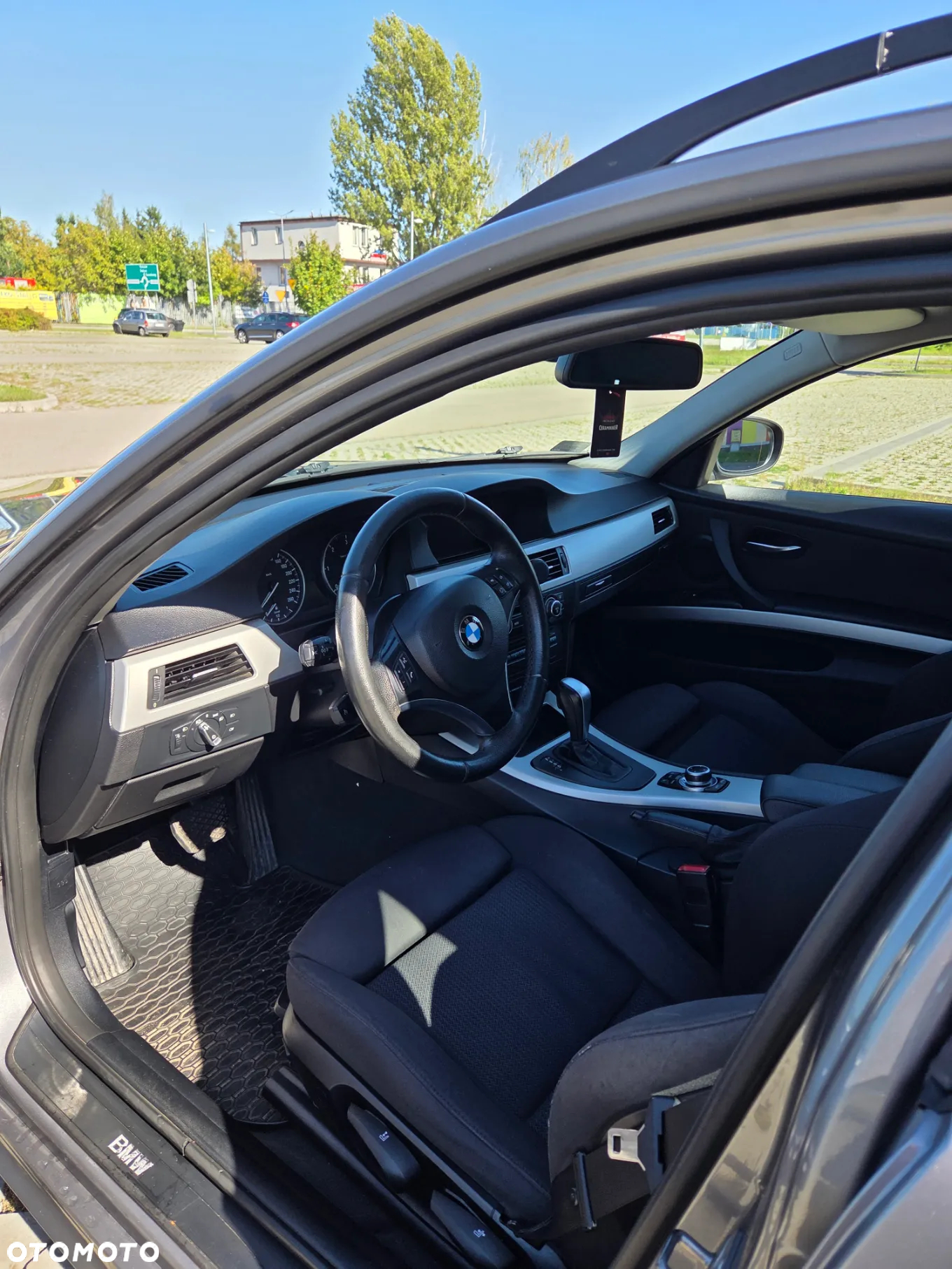 BMW Seria 3 320d xDrive DPF Touring - 13