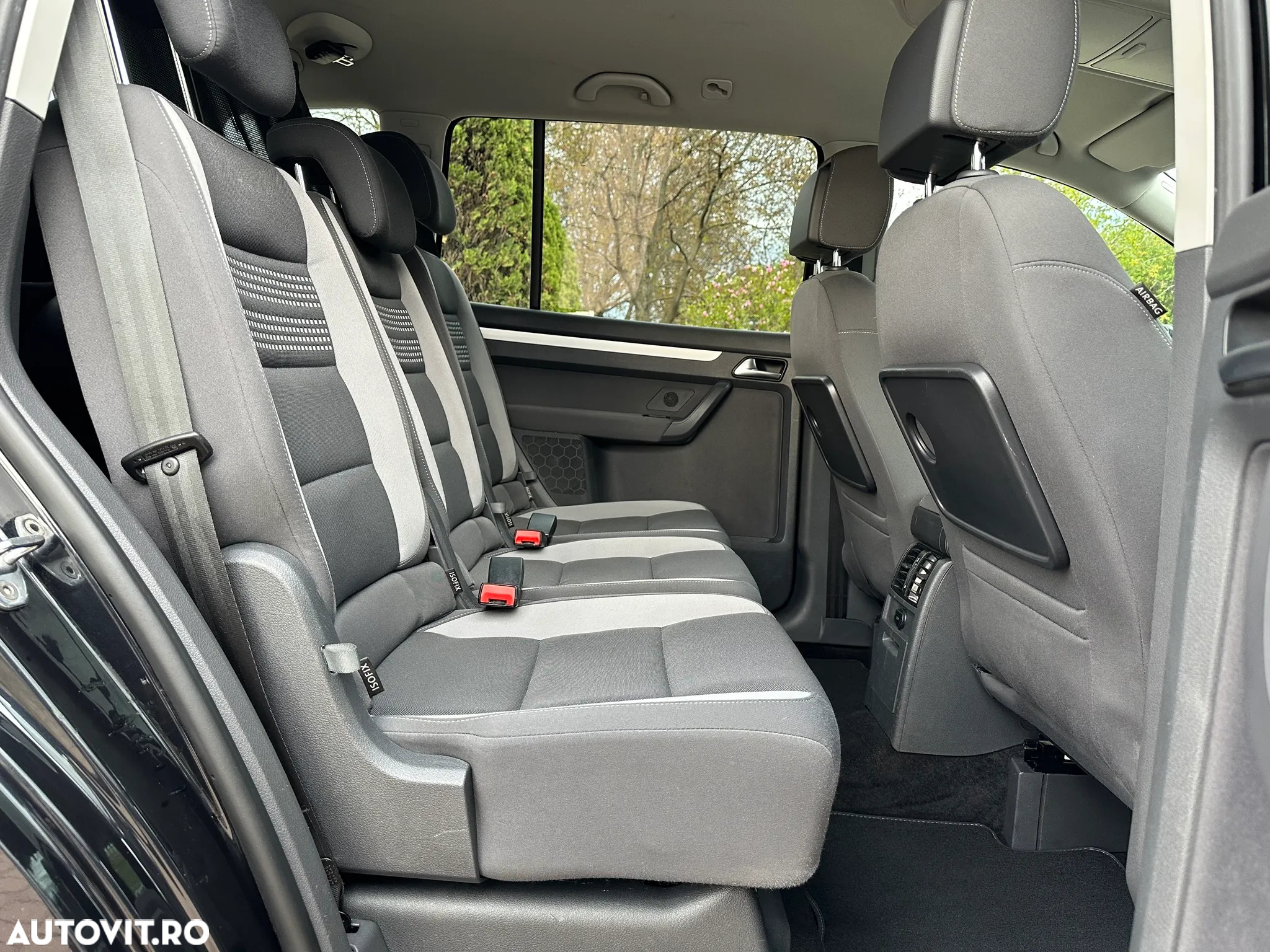 Volkswagen Touran 2.0 TDI DPF BlueMotion Technology DSG Life - 18