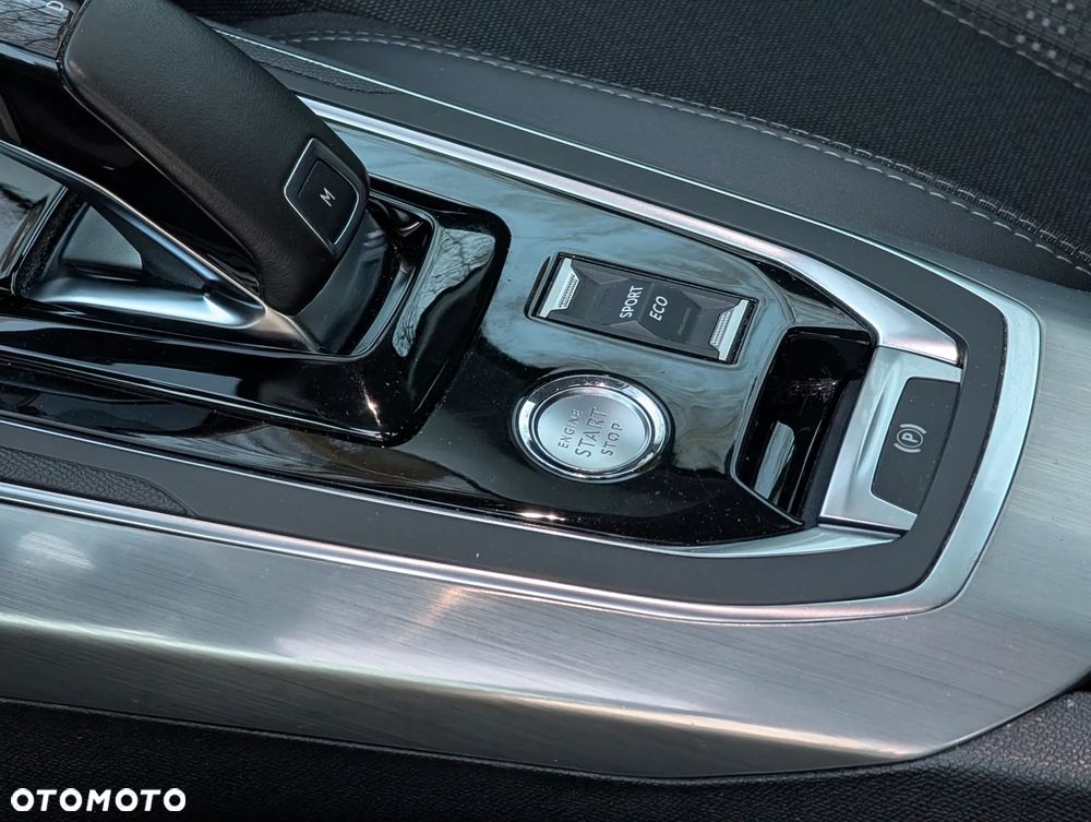 Peugeot 308 BlueHDi 130 EAT8 Stop & Start Allure Pack - 27