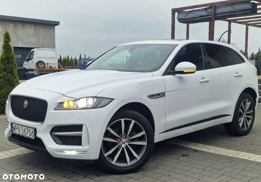 Jaguar F-Pace - 11