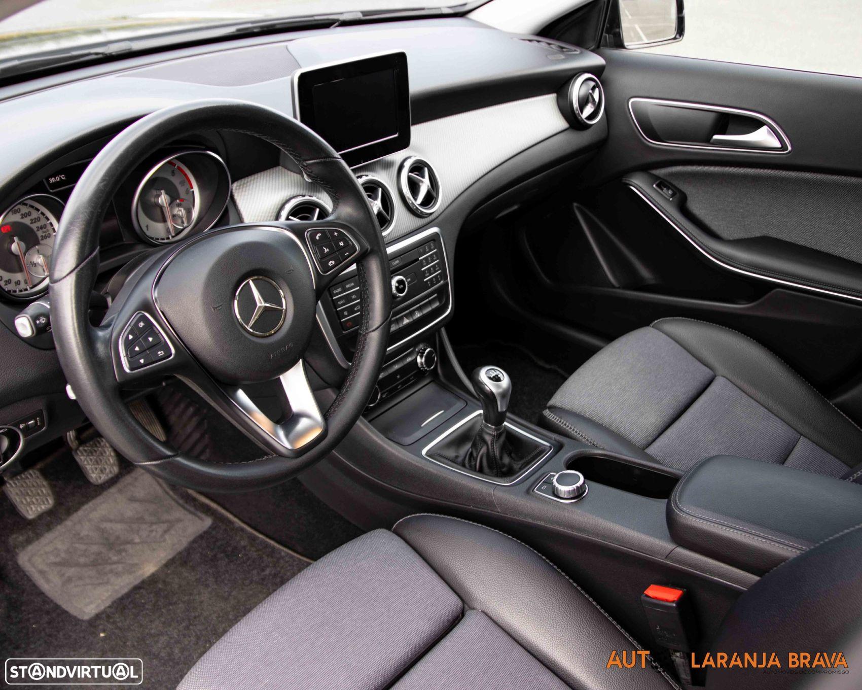 Mercedes-Benz GLA 180 d - 19