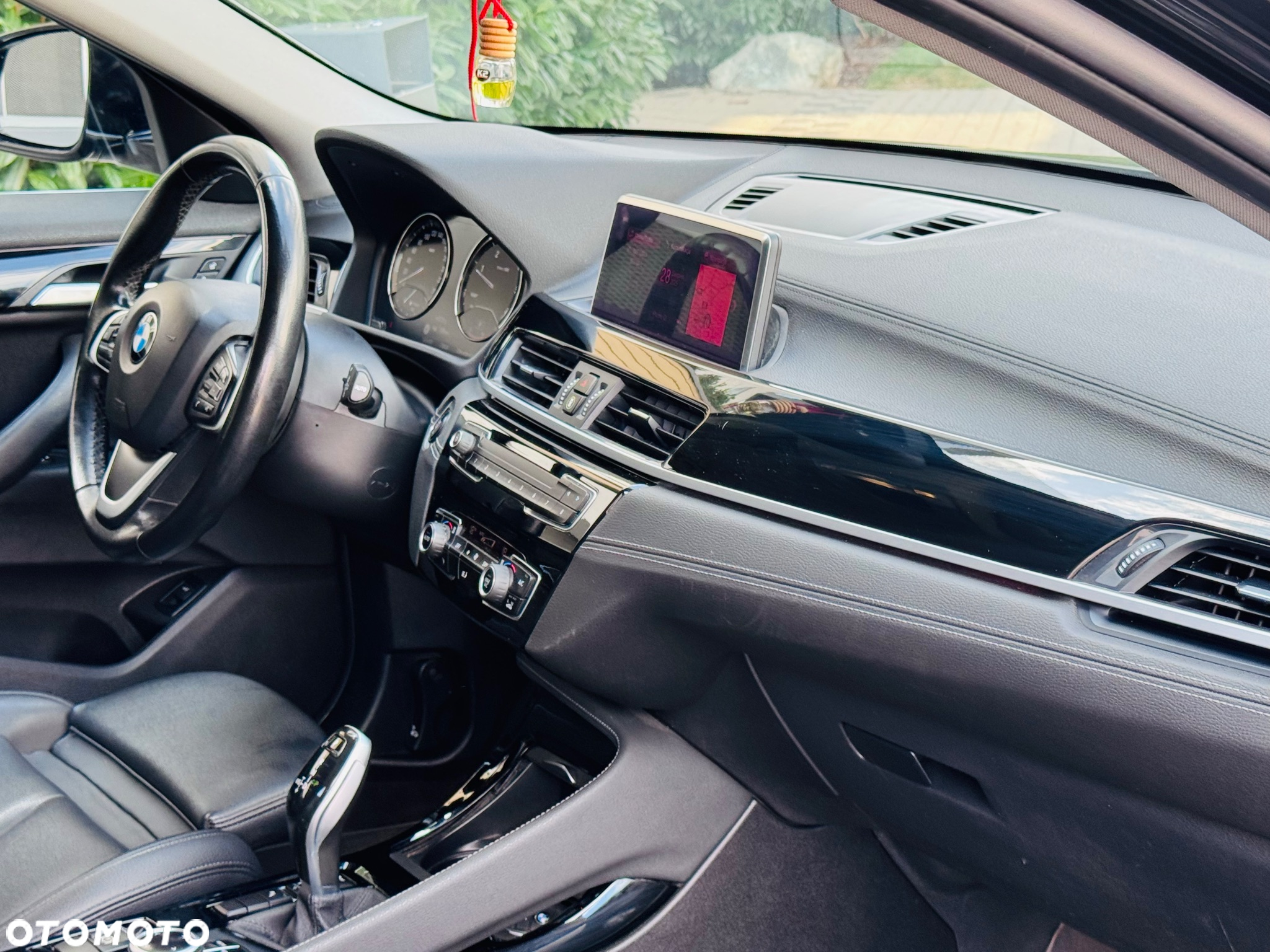 BMW X2 sDrive18d Advantage sport - 29