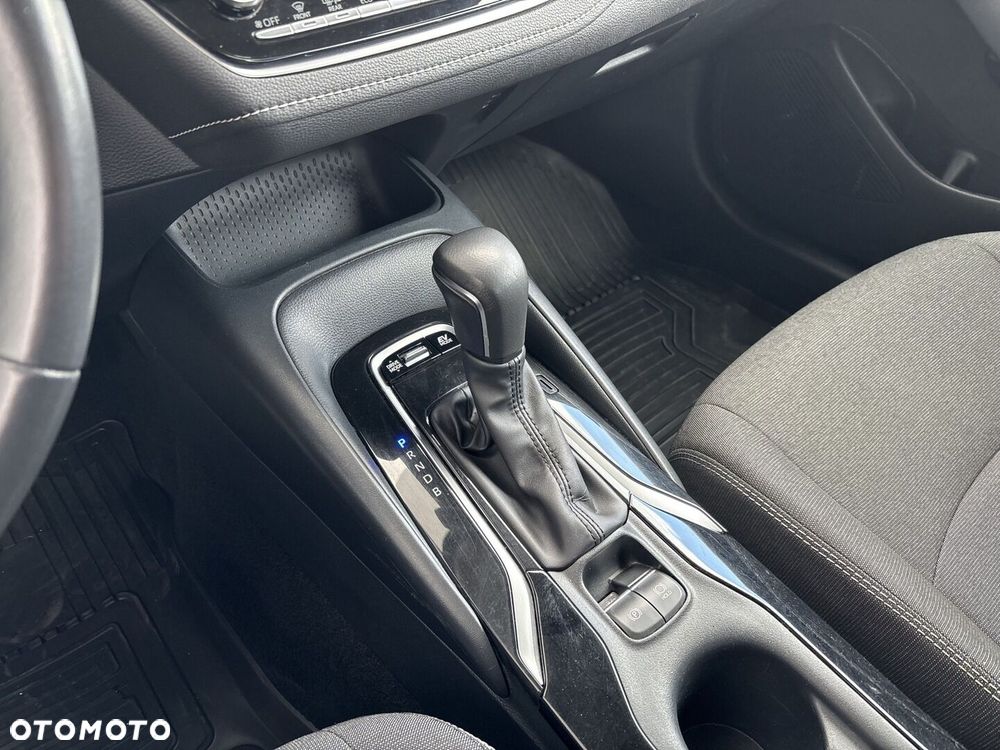Toyota Corolla 1.8 Hybrid Comfort - 18