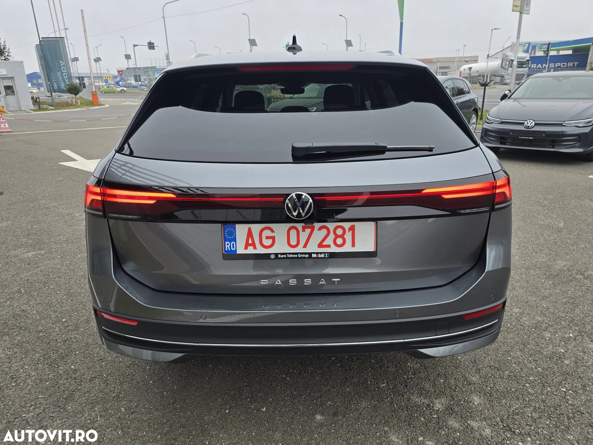 Volkswagen Passat Variant 2.0 TDI SCR DSG Business - 6