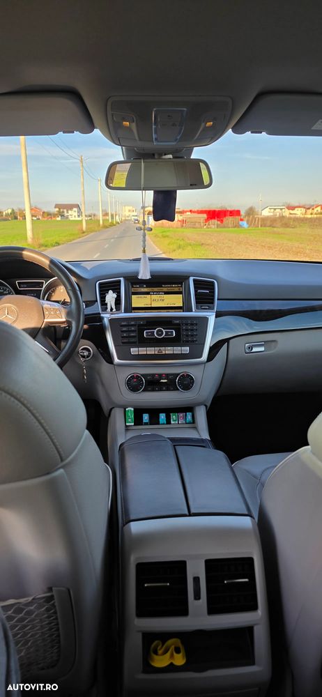 Mercedes-Benz ML 350 BlueTEC 4MATIC 7G-TRONIC Edition 1 - 8