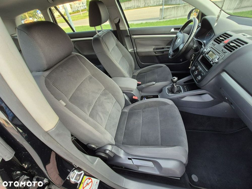 Volkswagen Golf - 15