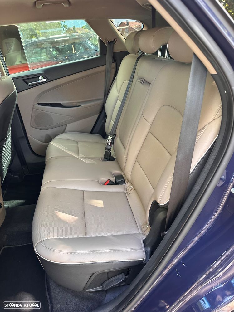 Hyundai Tucson 1.6 CRDi Premium - 11